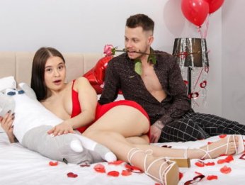 A Play date on Valentine's Day Porn